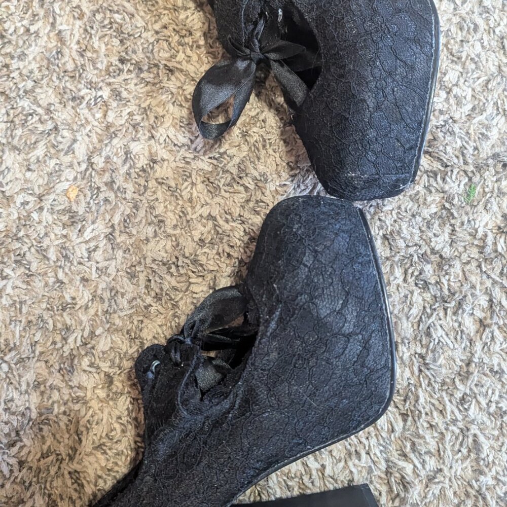 Demonia SIze 7.5 Lace Mary Janes Gently Used - Picture 2 of 8